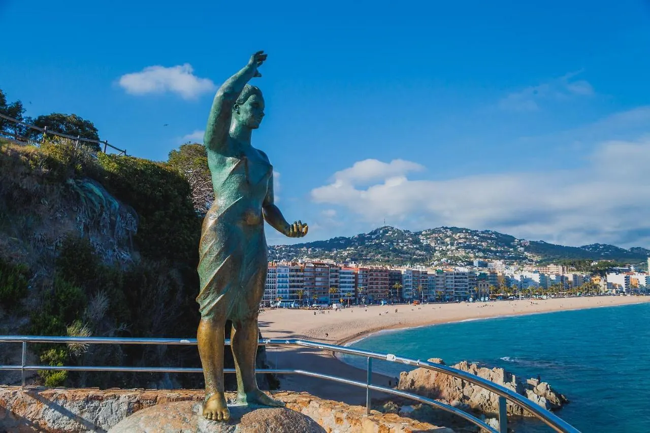 Apartments Sant Lluis Center, 2 Min Walk From The Sea Lloret de Mar 0*,